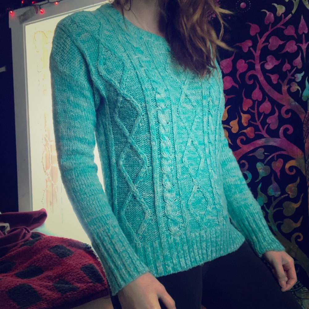 Cozy mint pullover sweater